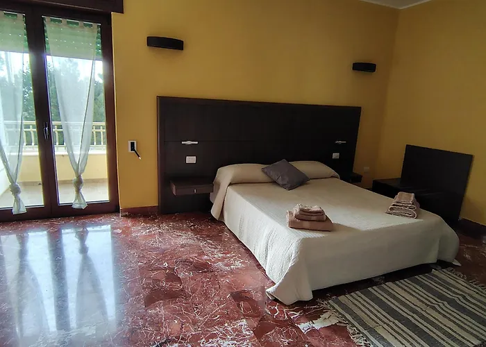 Dimora Costa Del Sole בית הארחה